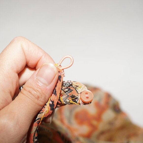 MNG Mango Sheer Gauze Paisley Side Cut-out Print Ruffled Dress 2 Festival Boho - Picture 12 of 13